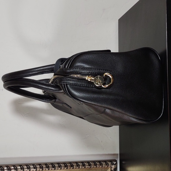 Real Simple Style Faux Leather Satchel/ Shoulder Bag - Picture 4 of 9